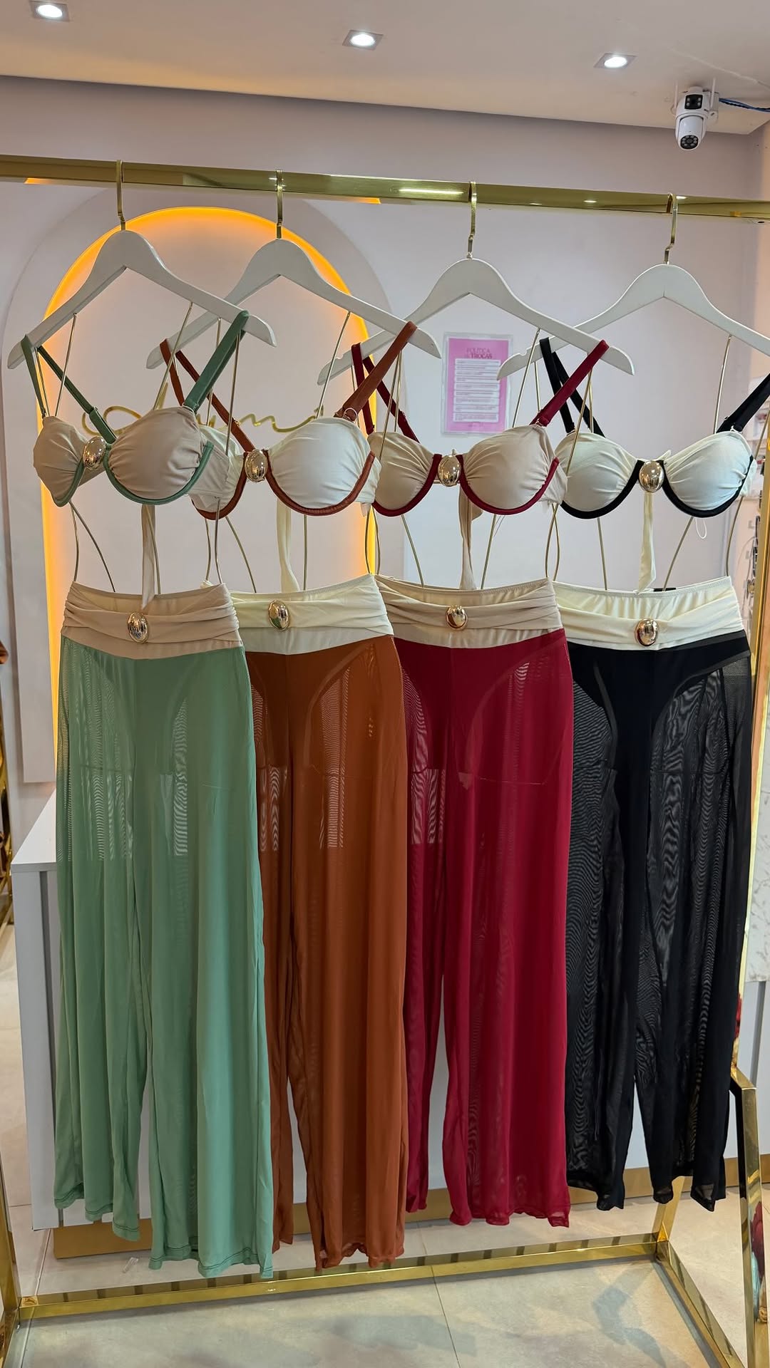 Look feminino em ambiente externo