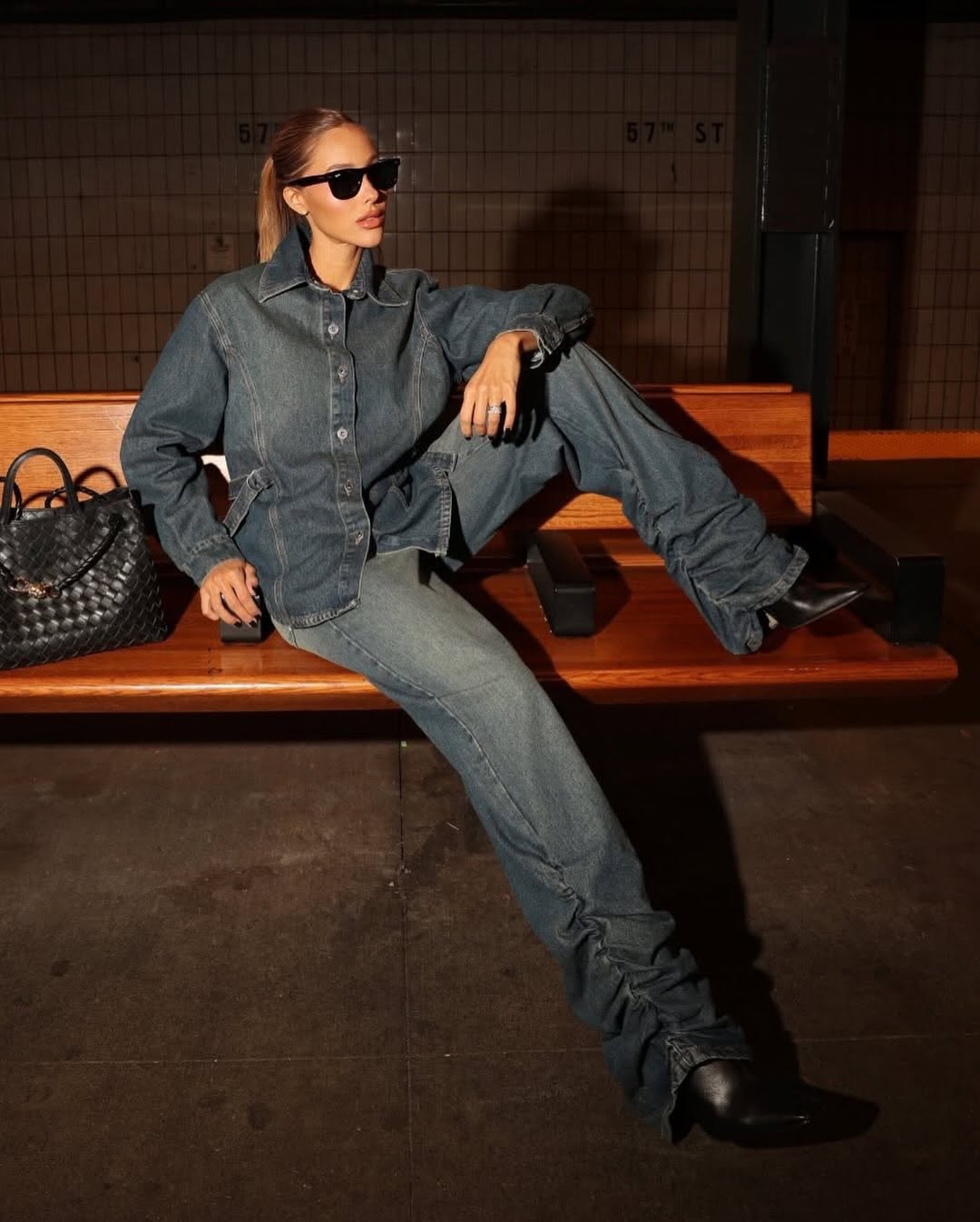 Look jeans em fotografia editorial