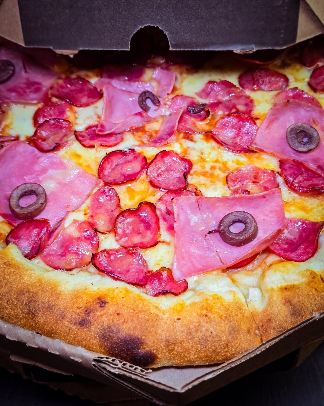 Arte da Mab Pizza com sabores