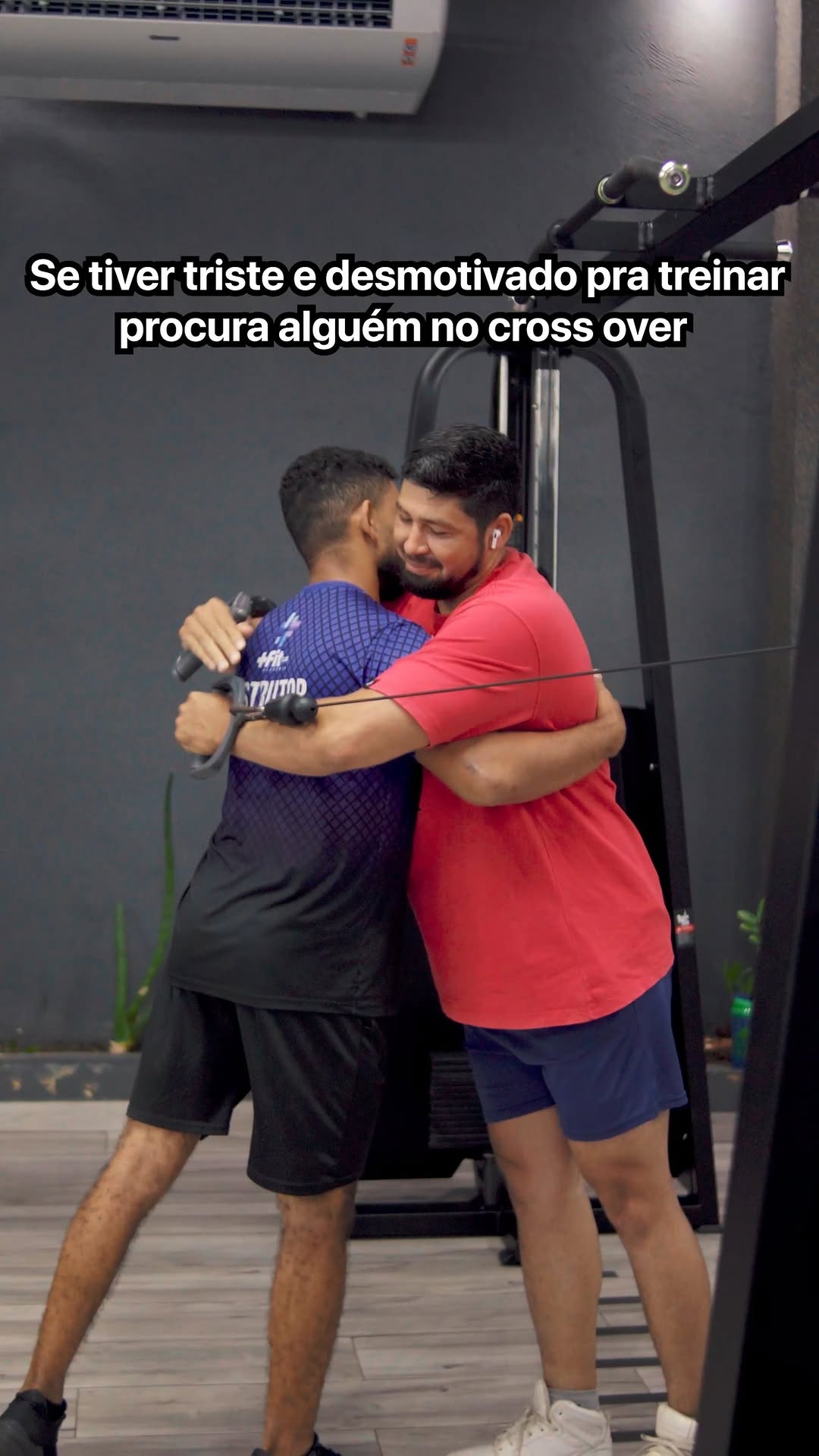 Aluno em treino acompanhado