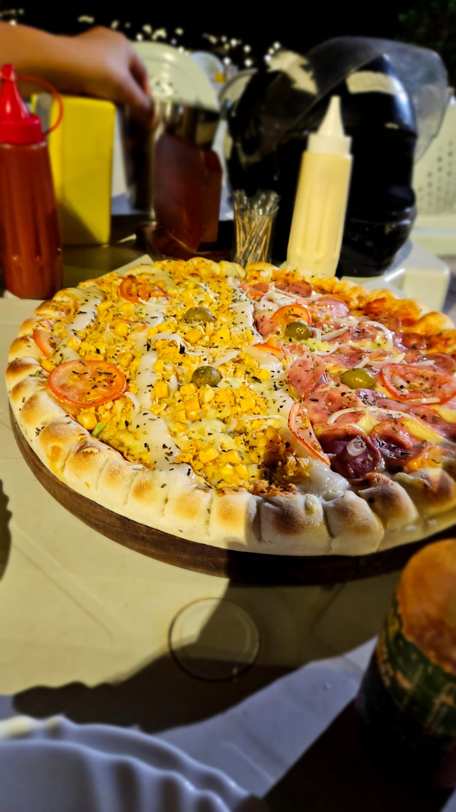 Pizza da Batutta's com recheio generoso