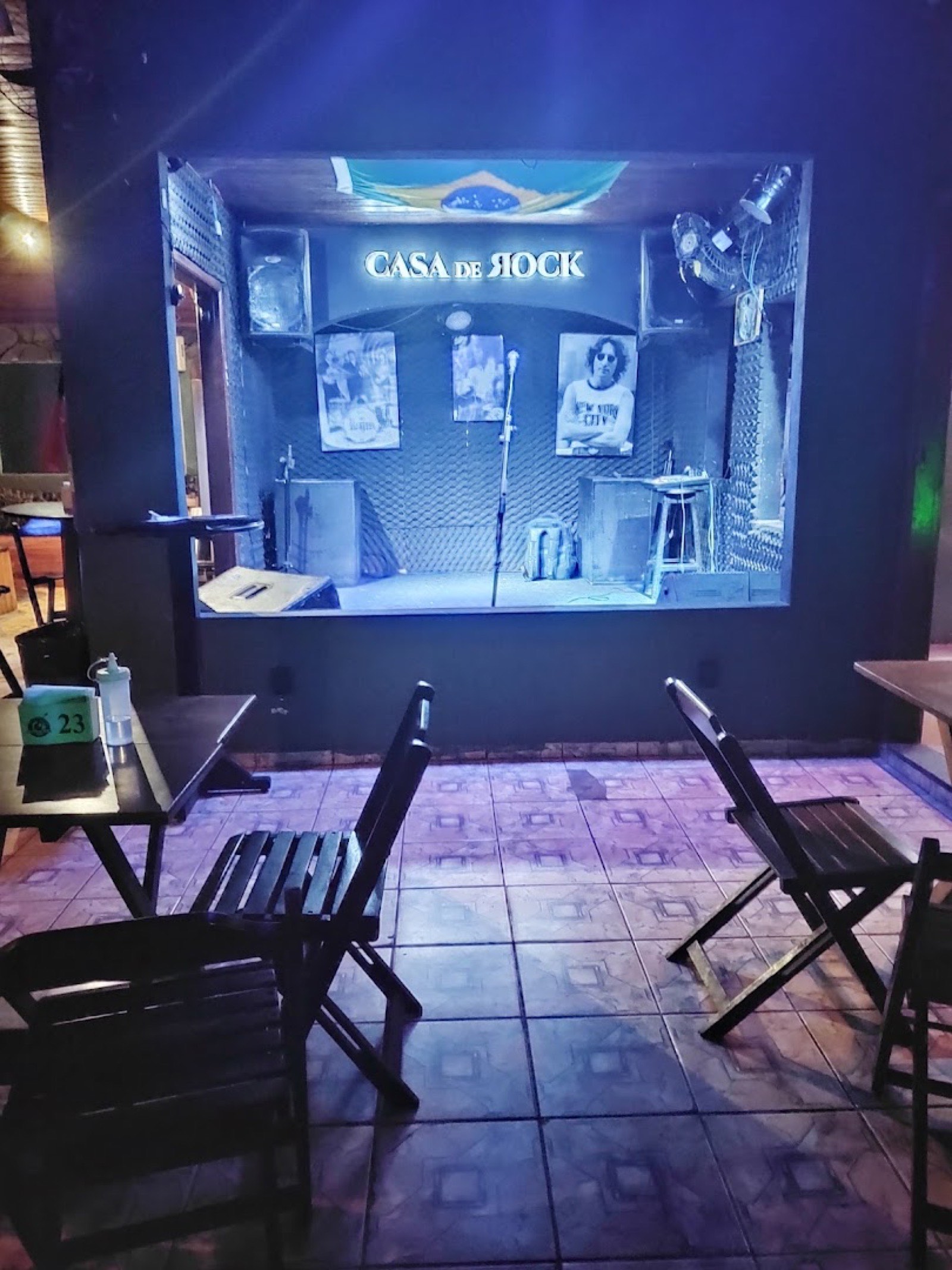 Ambiente interno da Casa de Rock