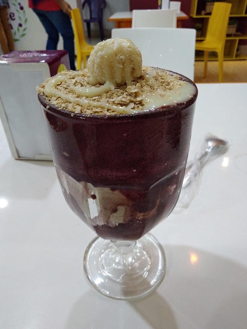 Taça com creme e castanha