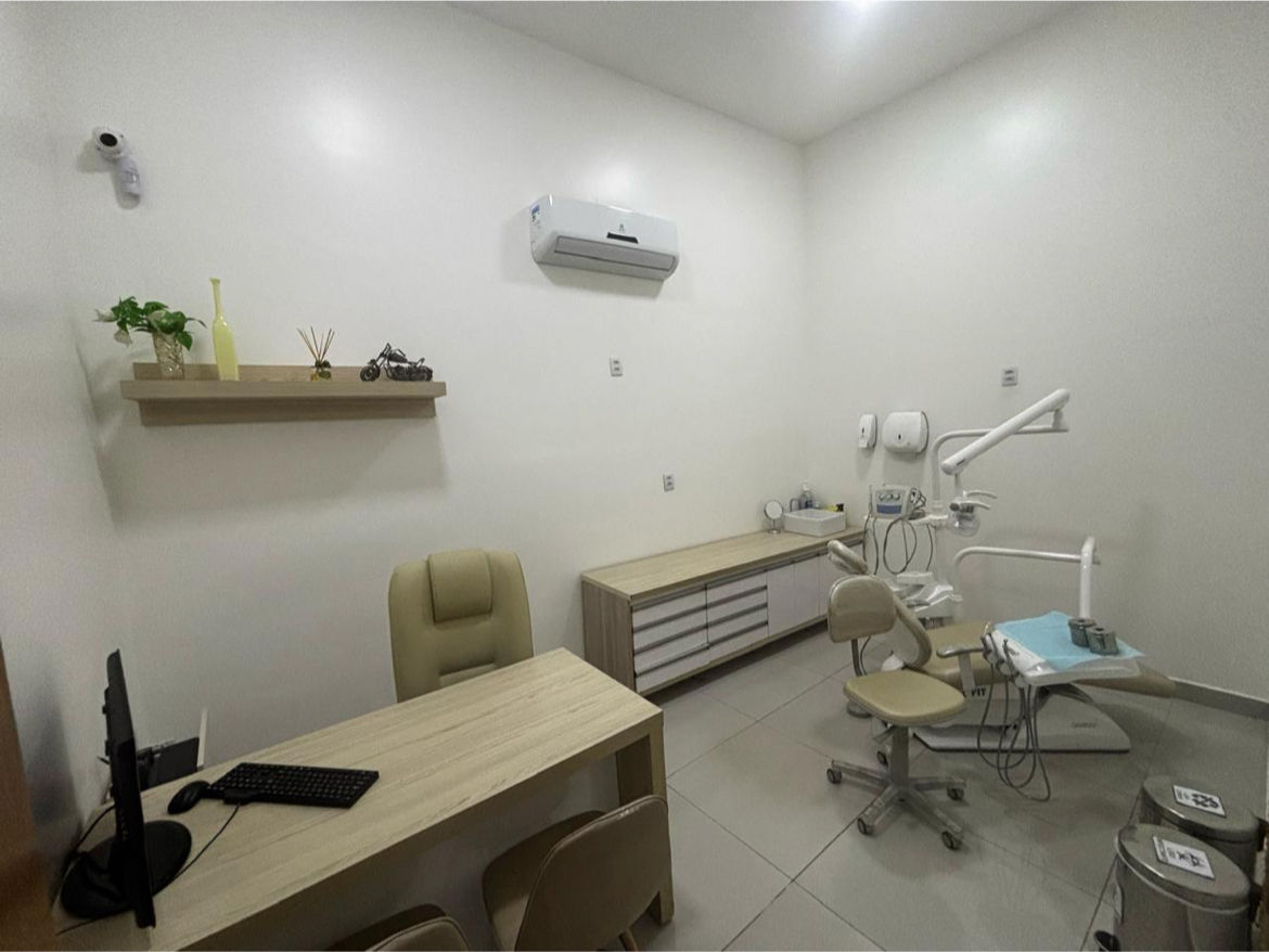 Consultório equipado da Clínica Doutor Sorriso