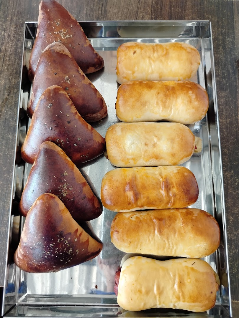 Salgados e pães