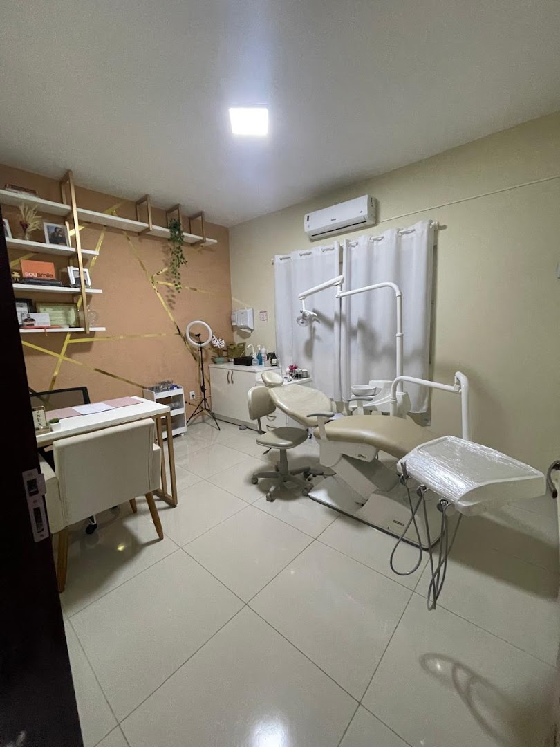 Consultório odontológico da clínica com equipo