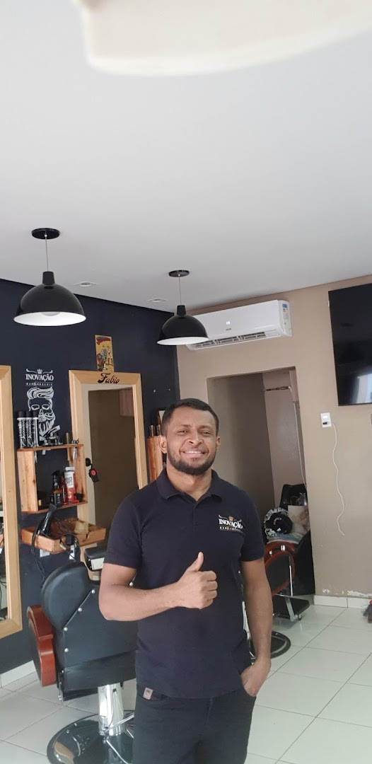 James na barbearia