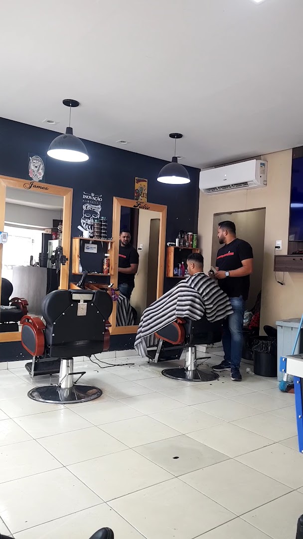 Interior da Barbearia do James