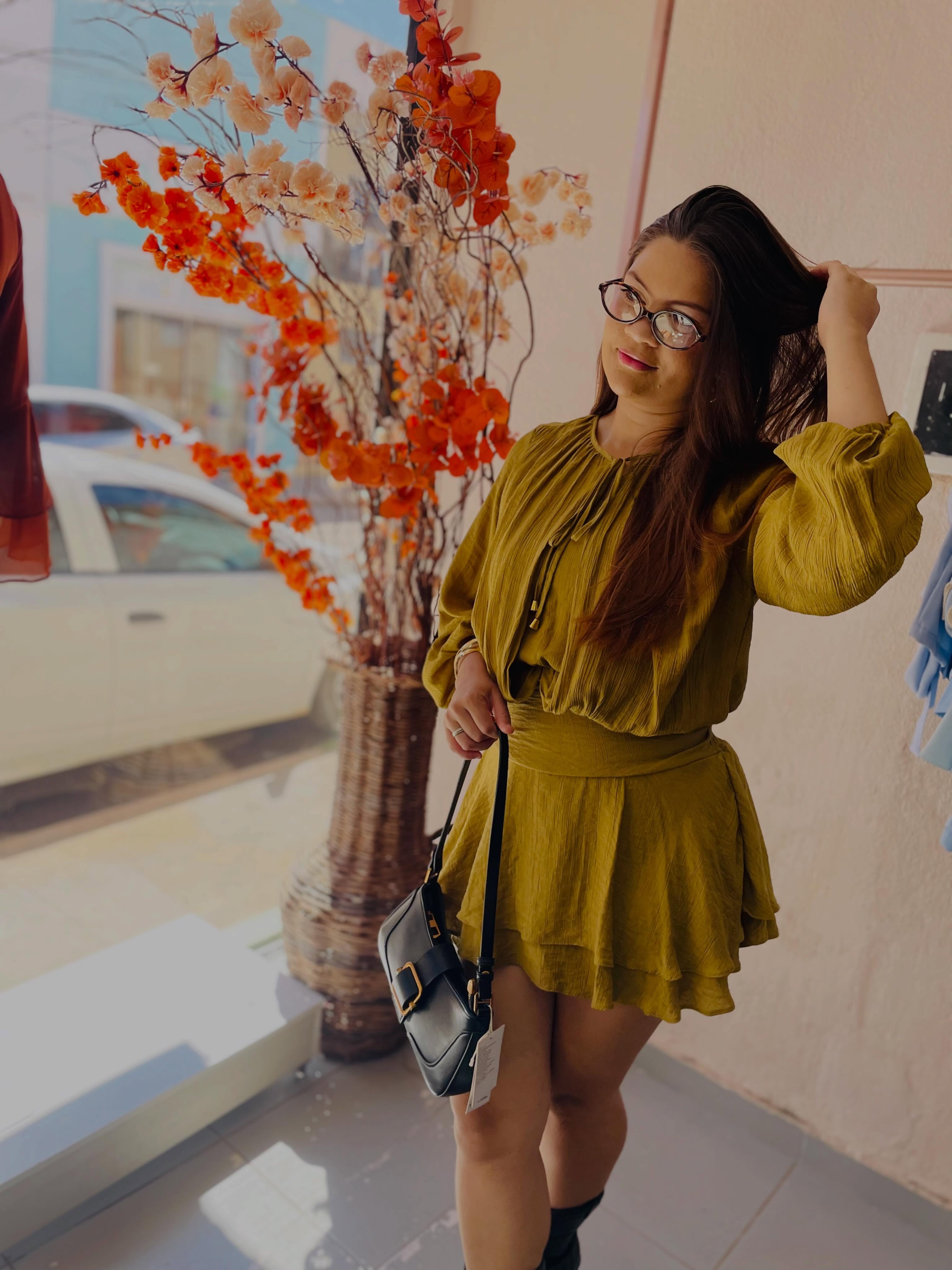 Conjunto mostarda com babados