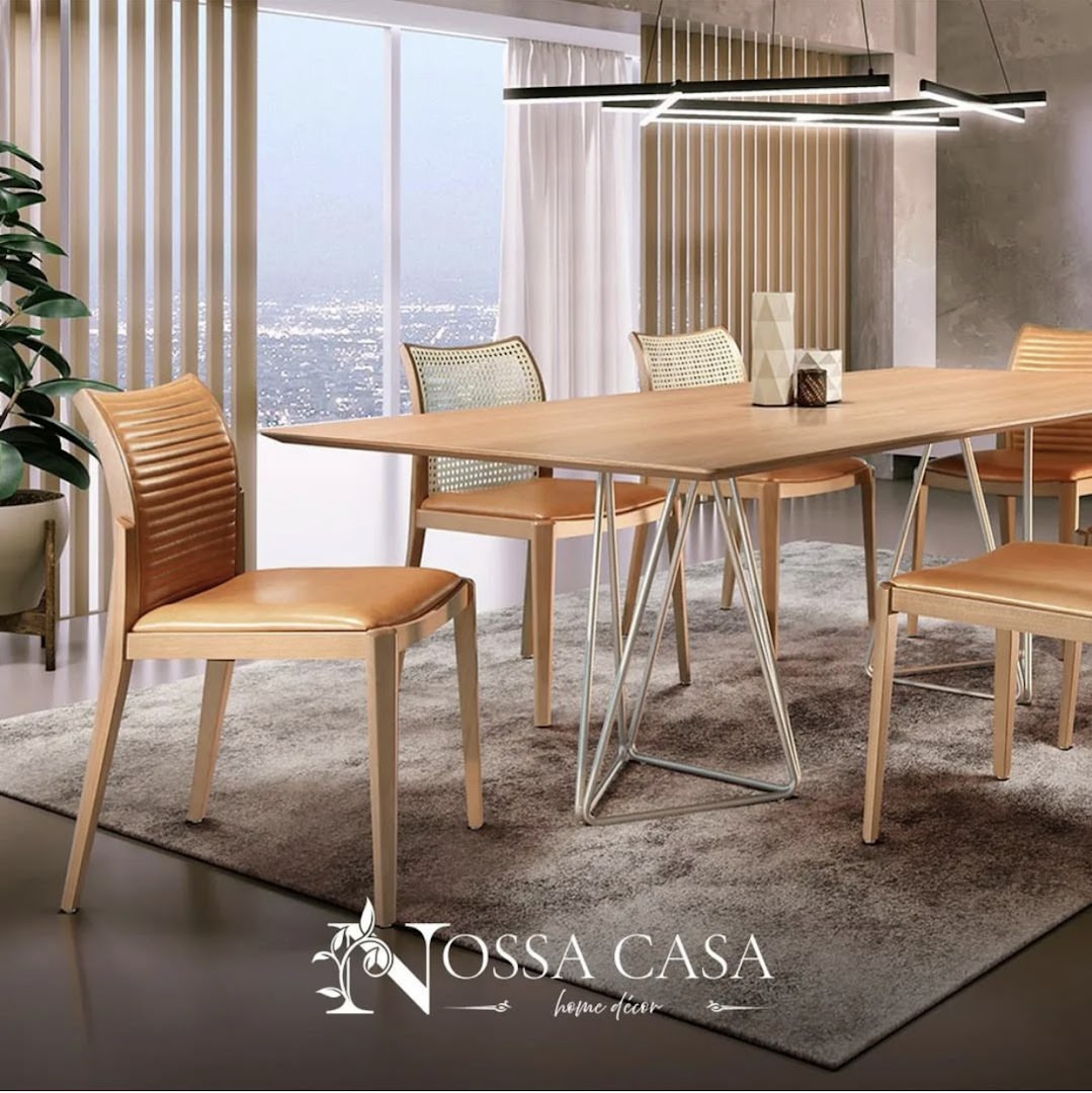 Ambiente de jantar montado no showroom da Nossa Casa