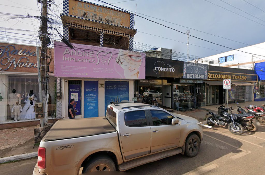Ótica Conceito na avenida, no Centro de Canaã
