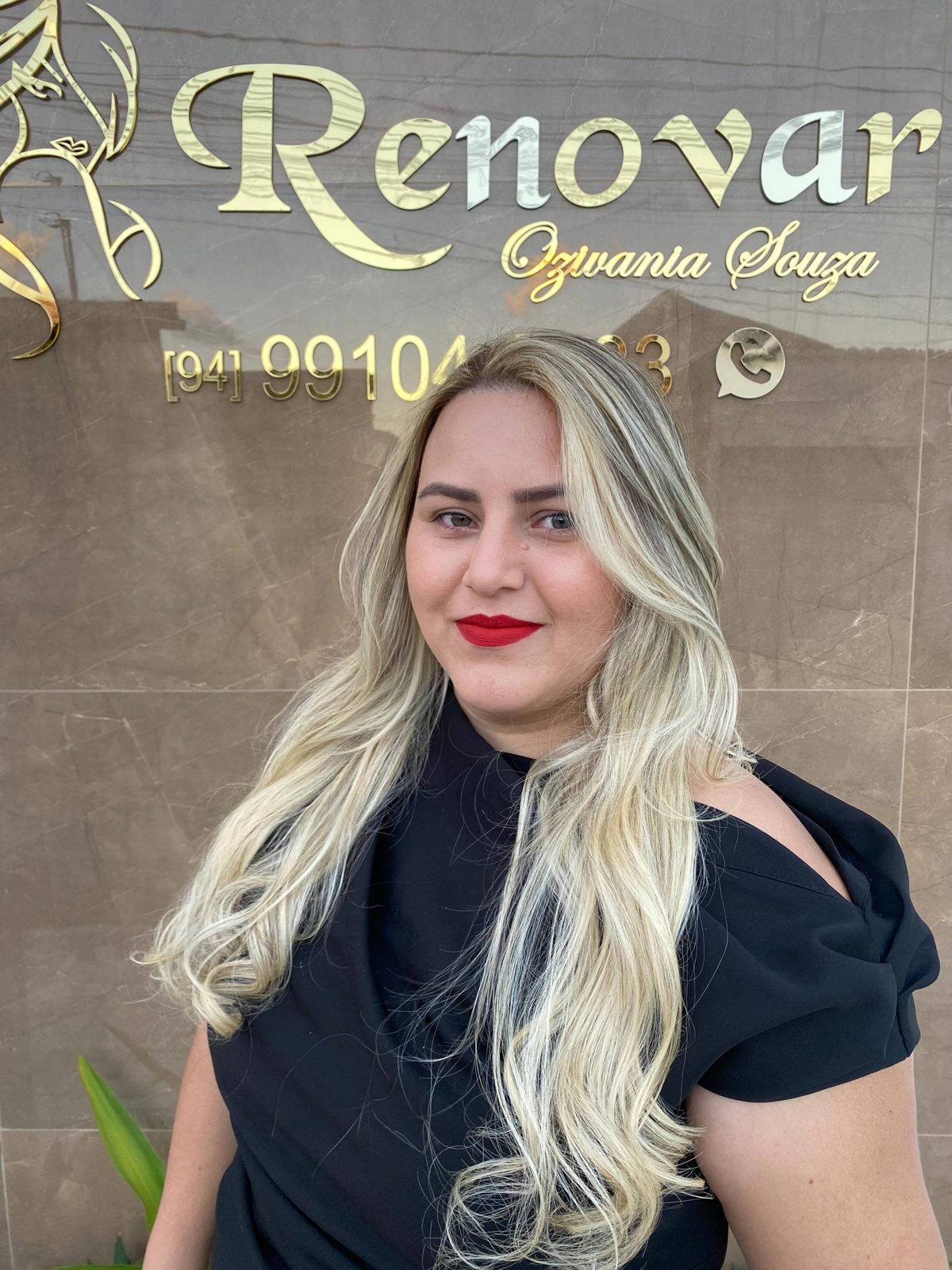 Ozivânia no Centro de Beleza Renovar