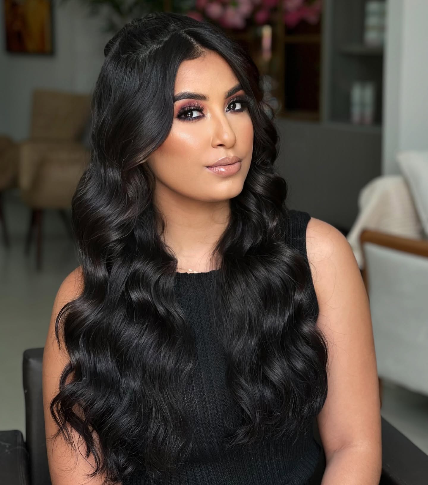 Cabelo preto com ondas glamour