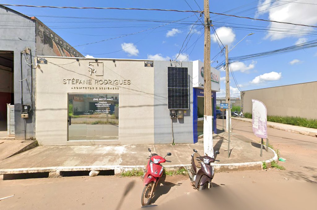 Fachada do escritório de Stefane Rodrigues na Cidade Jardim, com o nome na parede