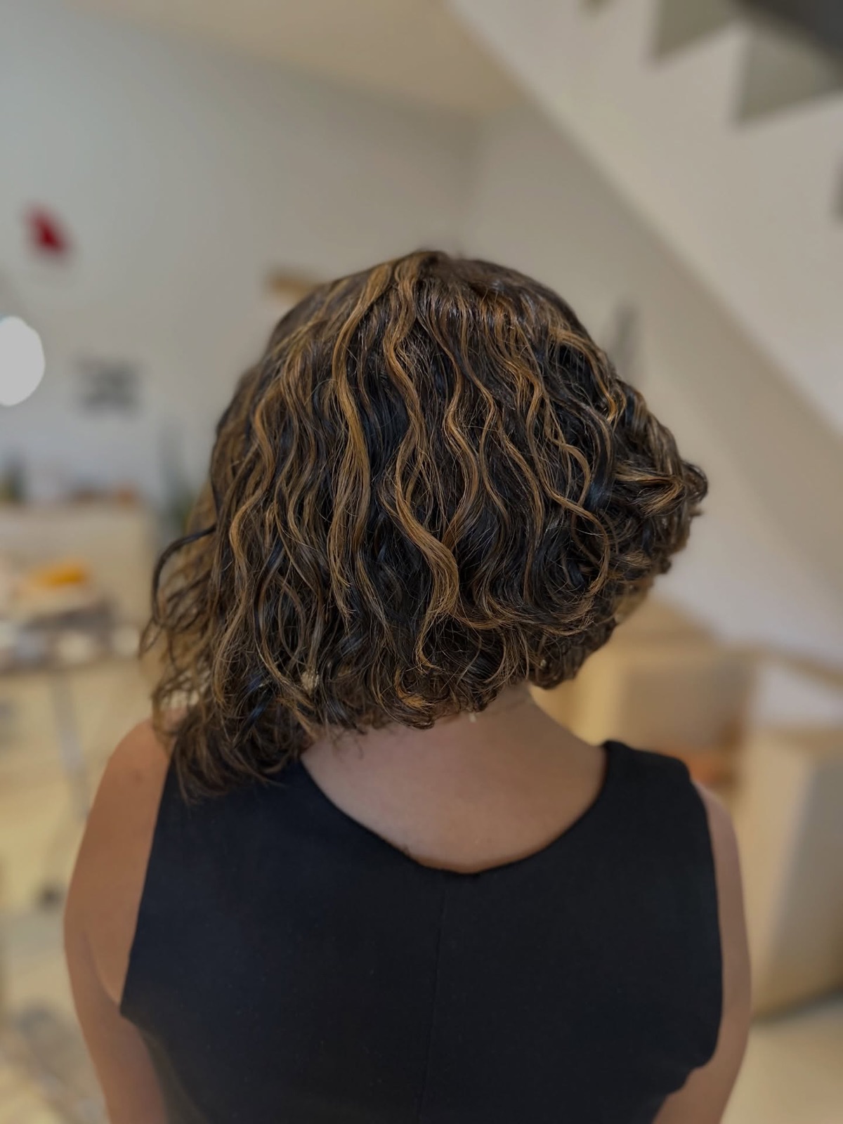 Corte em ondas definidas com reflexos