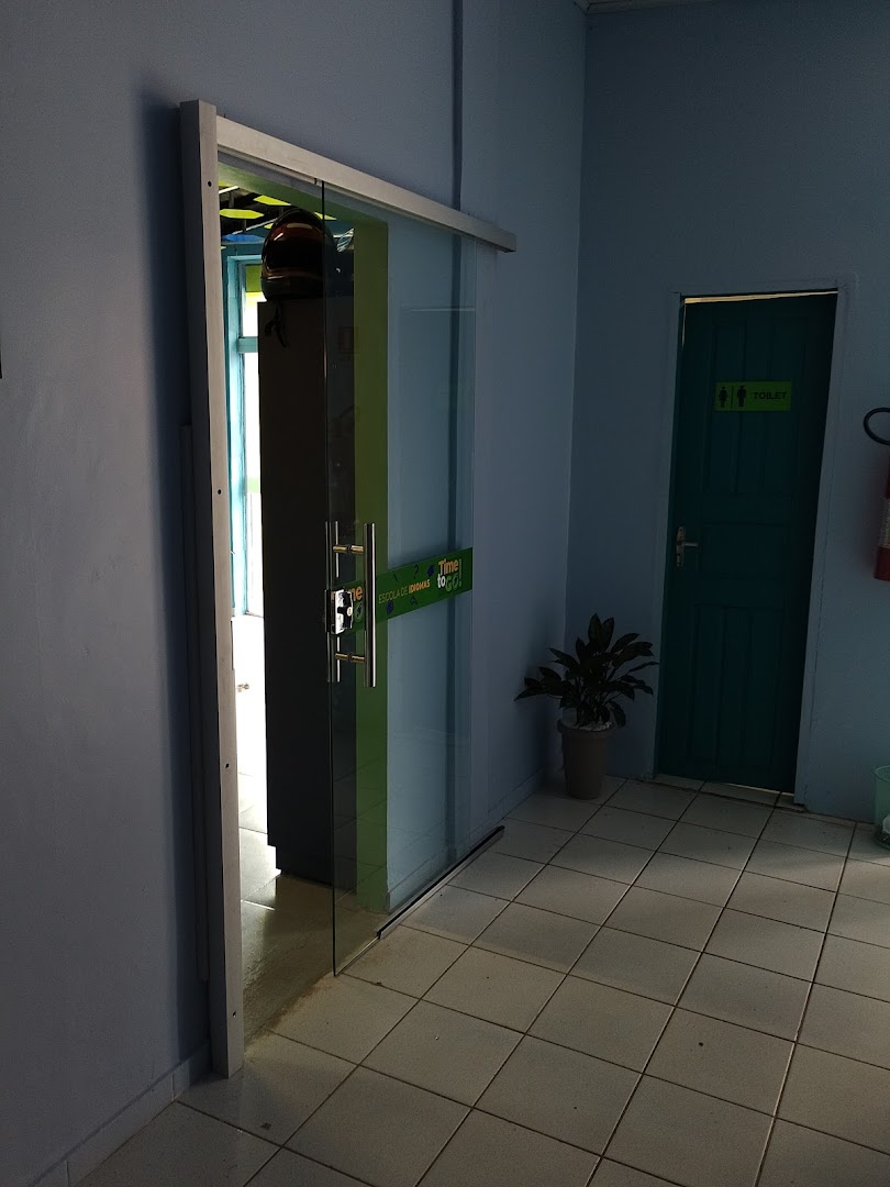 Corredor interno da Time to Go