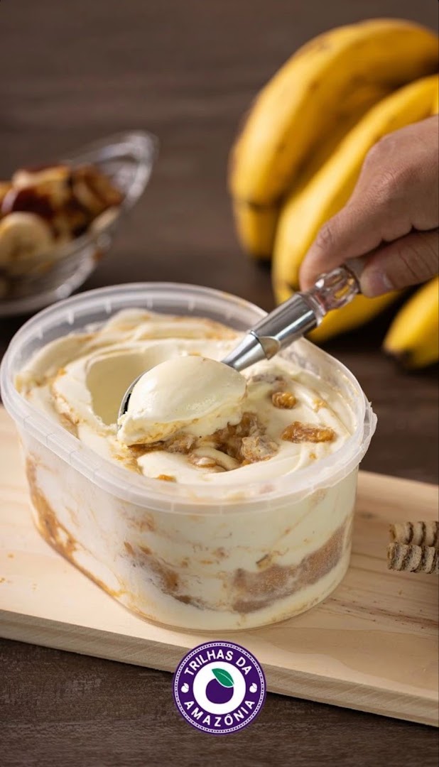 Pote de sorvete cremoso visto de perto