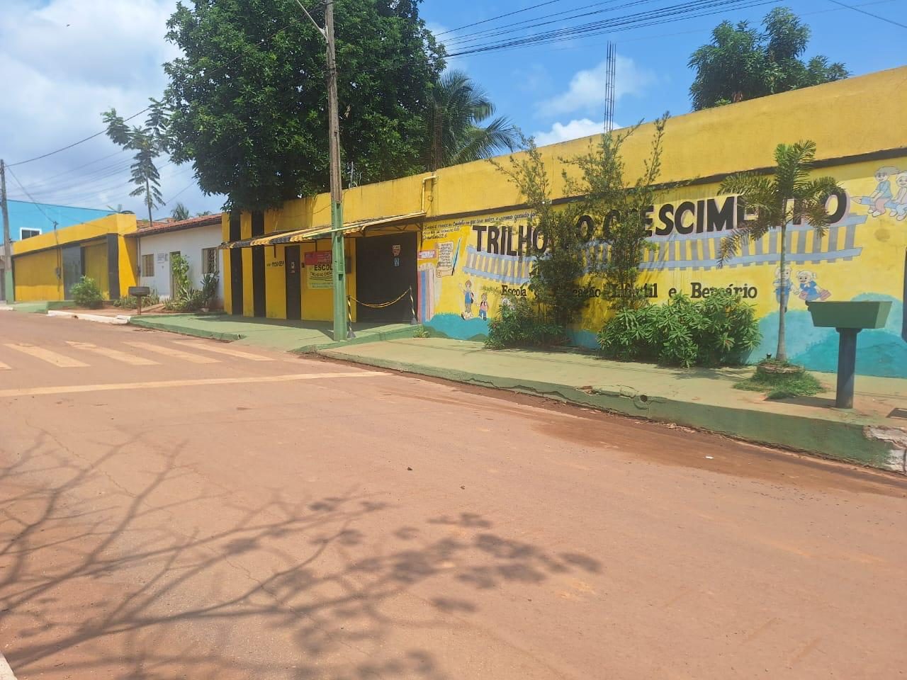 Fachada da Escola Trilho do Crescimento