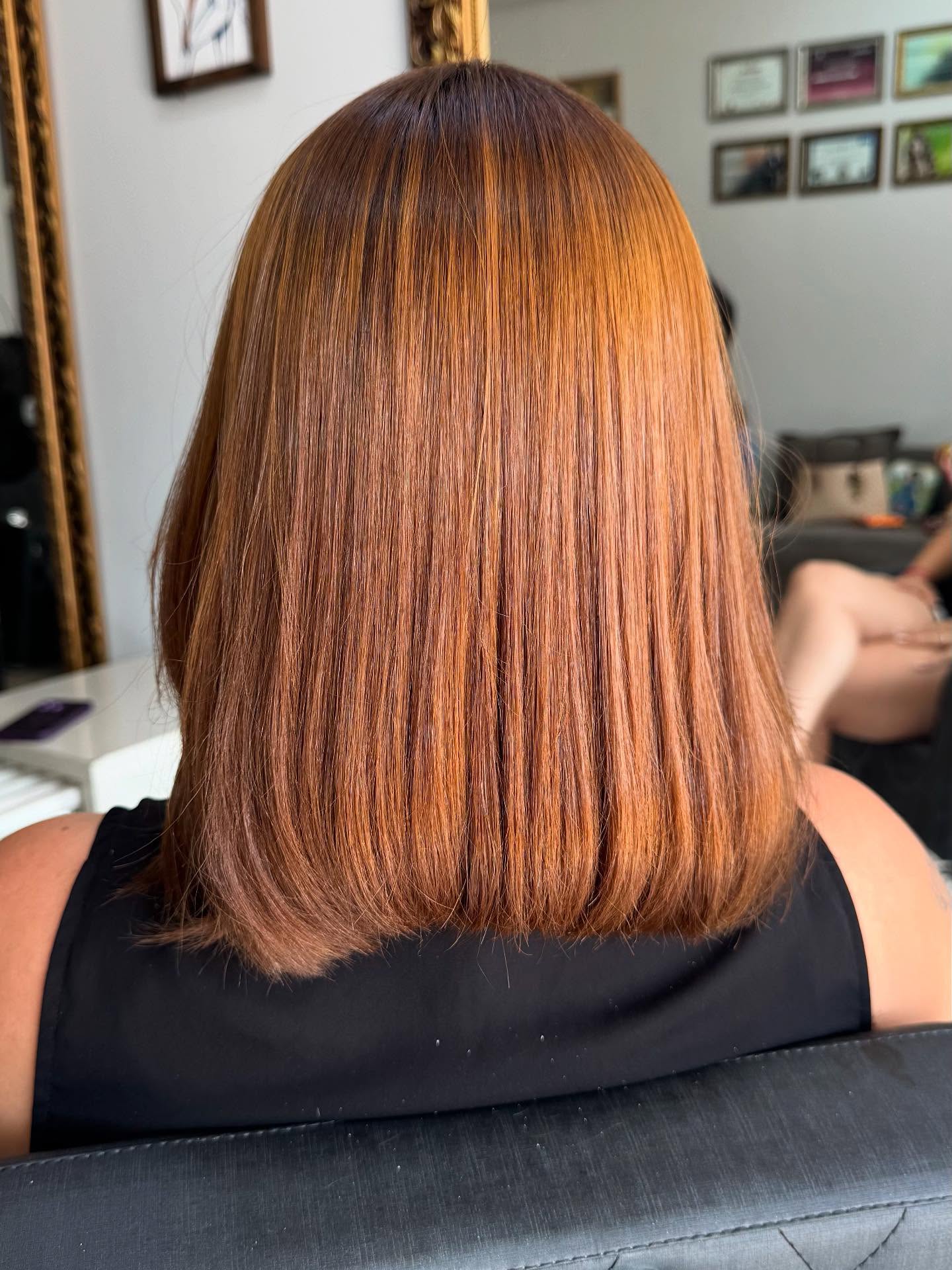 Cabelo ruivo acobreado
