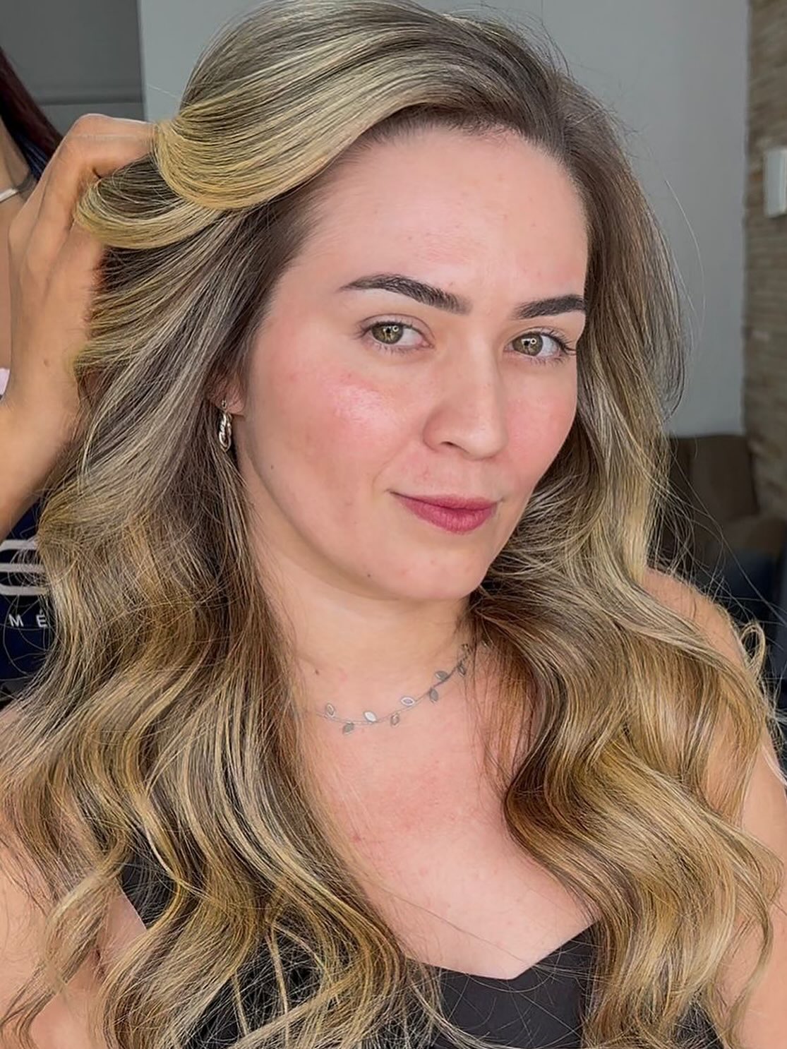 Cabelo loiro trabalhado por Verônica Fashion Hair